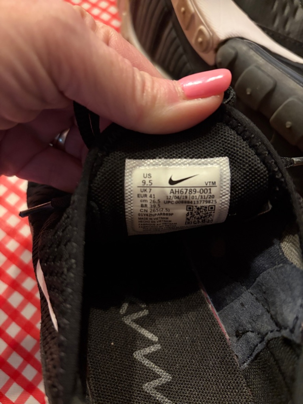 Women’s Nike Air Max 270 size 9.5 - Picture 2 of 12